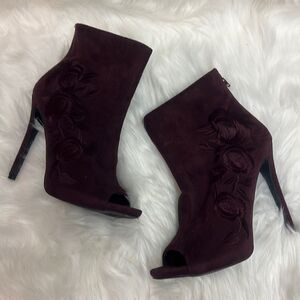 Deep purple/ burgundy Peep Toe stiletto, booties Size 9 B12b